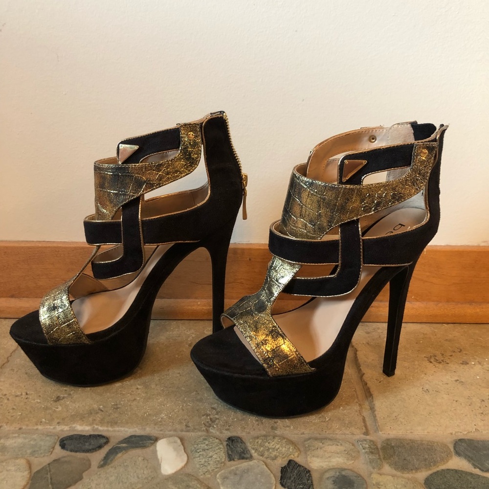 Bebe heels